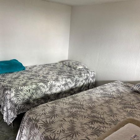 Hostal Hollywood Inn Rionegro Bagian luar foto