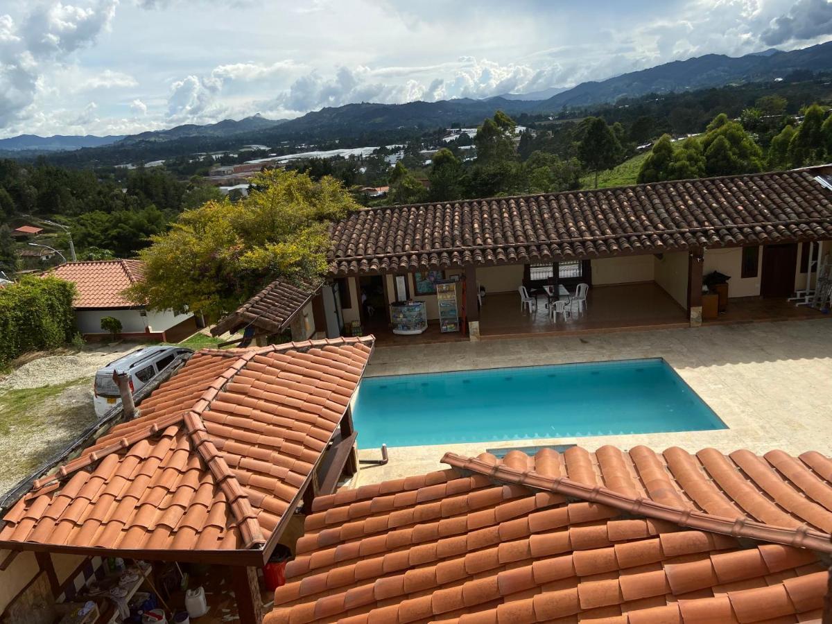 Hostal Hollywood Inn Rionegro Bagian luar foto